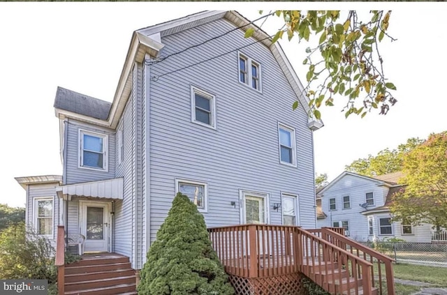 840 S 2nd St, Millville, NJ 08332 - back of house featuring fence and a wooden deck