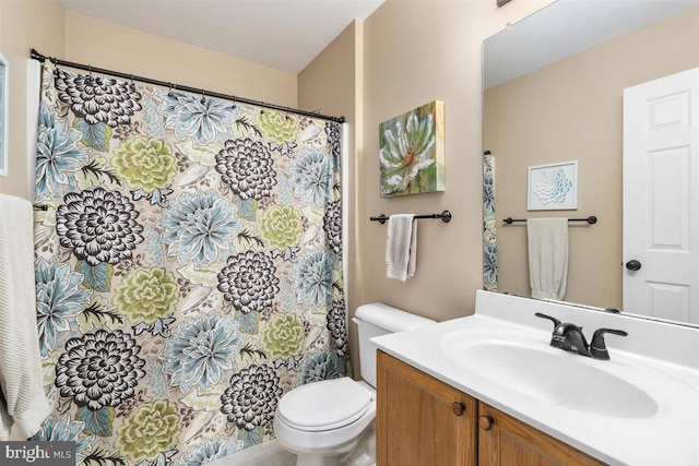 105 Bachtell Cir, Smithsburg, MD 21783 - full bathroom featuring vanity, toilet, and curtained shower