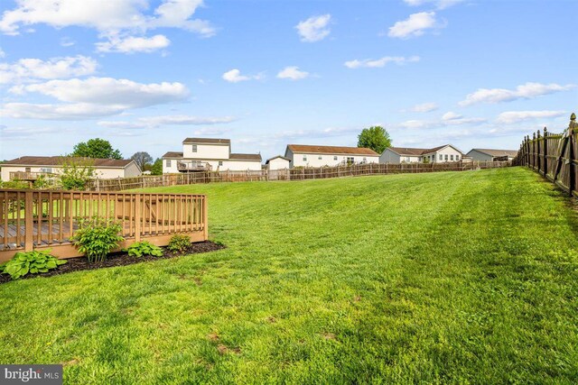 105 Bachtell Cir, Smithsburg, MD 21783 - view of yard featuring a wooden deck and a residential view