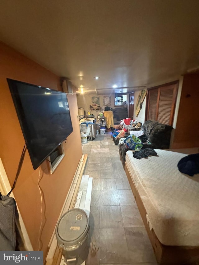 1139 Snyder Ave, Philadelphia, PA 19148 - living room featuring light flooring