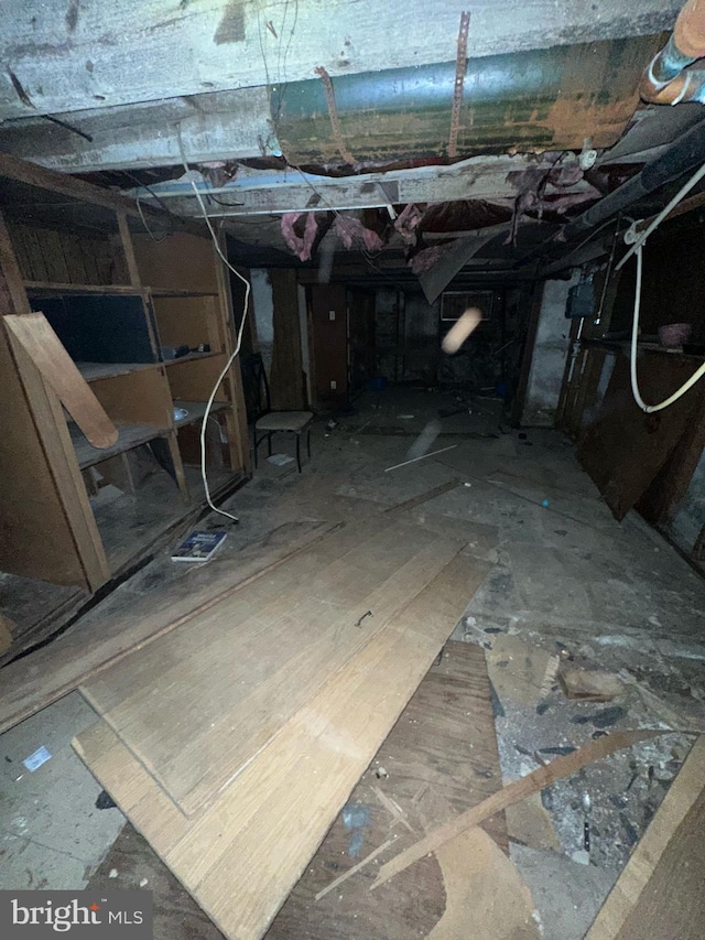 detailed view of crawl space