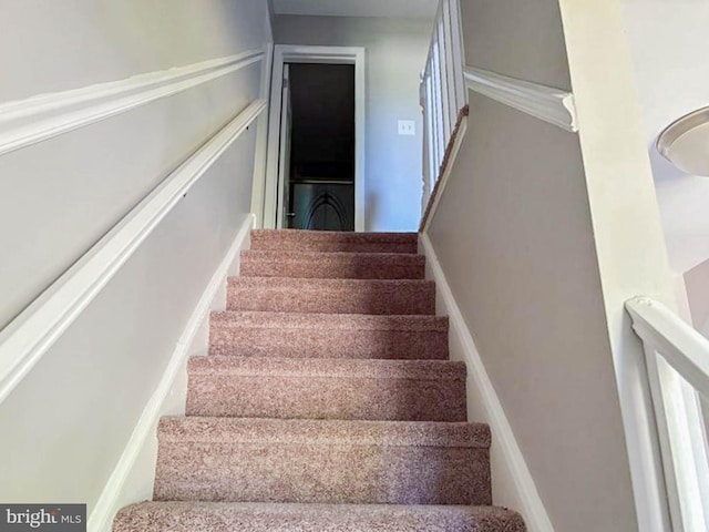 112 Hemlock Dr, Williamstown, NJ 08094 - view of stairs