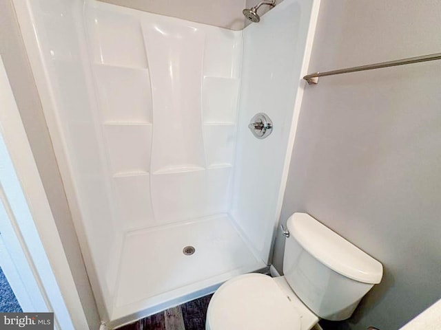 112 Hemlock Dr, Williamstown, NJ 08094 - bathroom with a shower and toilet