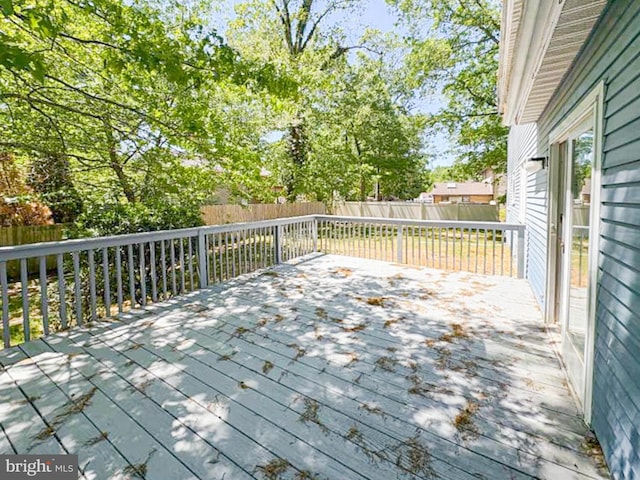112 Hemlock Dr, Williamstown, NJ 08094 - wooden terrace featuring a fenced backyard