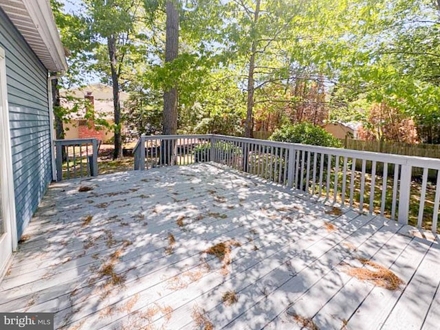 112 Hemlock Dr, Williamstown, NJ 08094 - view of wooden terrace