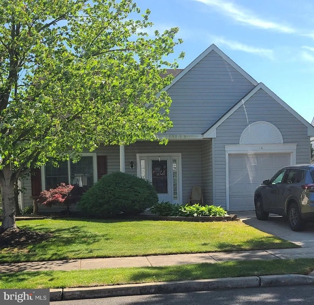 16 Lantern Ln, Columbus, NJ 08022 - view of front of property featuring a garage, a front lawn, and driveway
