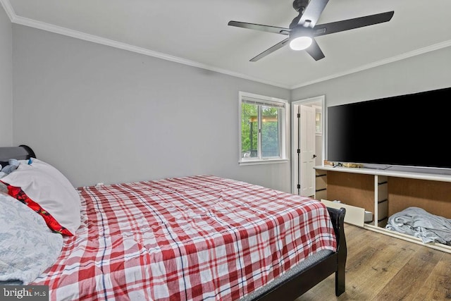 1604 Old New Windsor Rd, New Windsor, MD 21776 - bedroom with wood finished floors, ornamental molding, and a ceiling fan