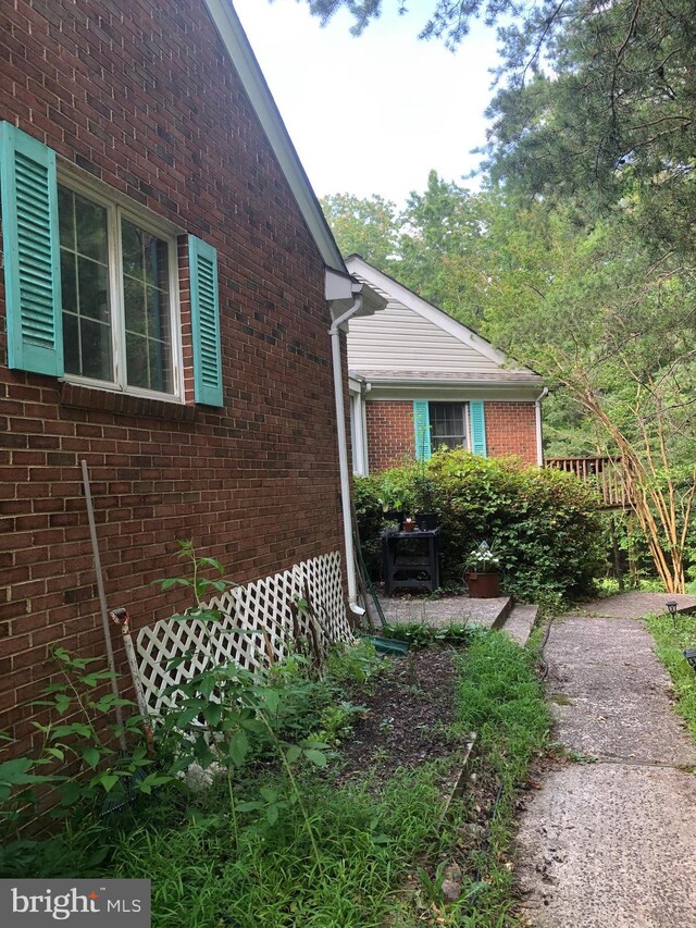 337 Carrsbrook Dr, Charlottesville, VA 22901 - view of side of property featuring brick siding