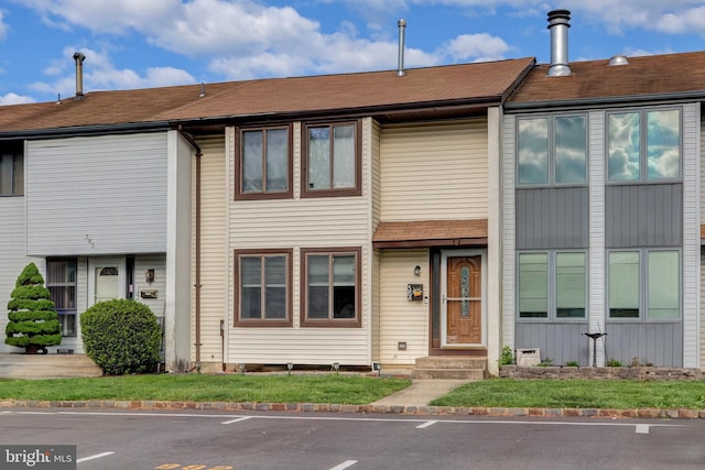 384 Bolton Rd, East Windsor, NJ 08520 - multi unit property featuring uncovered parking