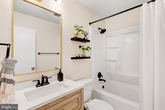 384 Bolton Rd, East Windsor, NJ 08520 - bathroom featuring toilet, vanity, and shower / tub combo with curtain
