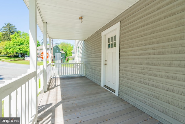 571 Main St, Pattenburg, Asbury, NJ 08802 - view of porch