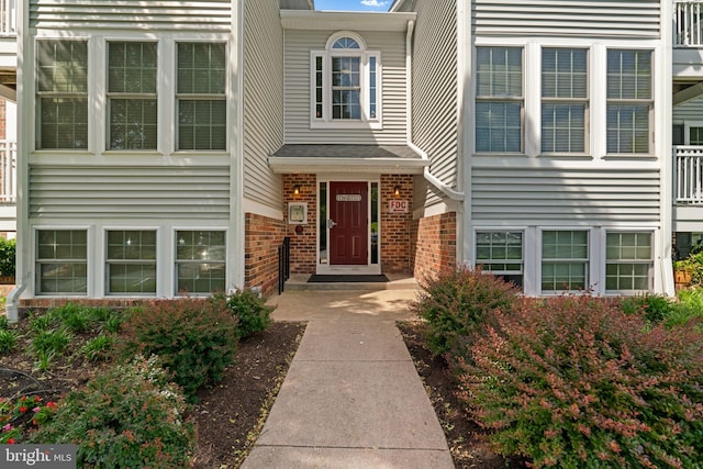 1476 Greenbriar Cir Unit 1-1476, Pikesville, MD 21208 - entrance to property featuring brick siding