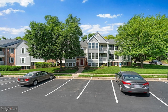 1476 Greenbriar Cir Unit 1-1476, Pikesville, MD 21208 - view of uncovered parking lot