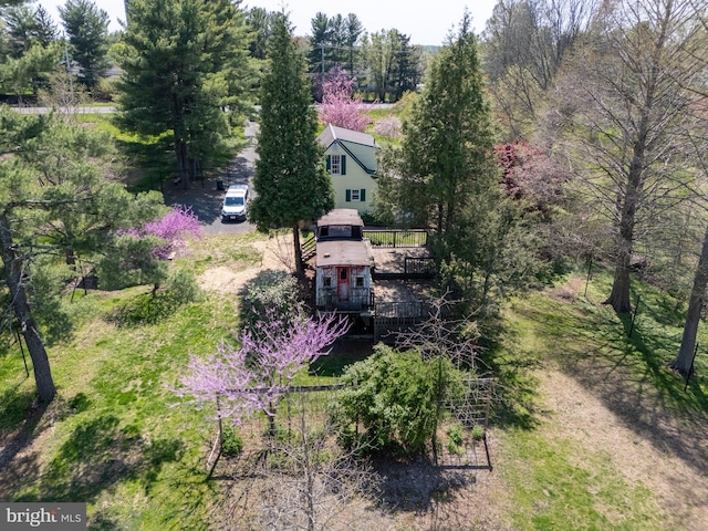 aerial view of property and surrounding area
