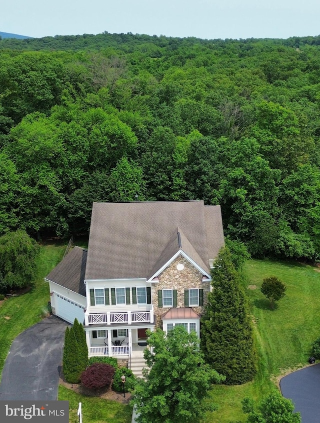 13626 Sylvan Bluff Dr, Leesburg, VA 20176 - aerial view of property and surrounding area with a forest