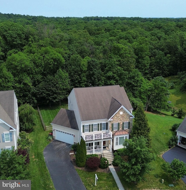 13626 Sylvan Bluff Dr, Leesburg, VA 20176 - aerial view of property and surrounding area with a heavily wooded area