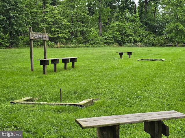 84 Transverse Unit 84, Middle River, MD 21220 - view of home's community with a yard