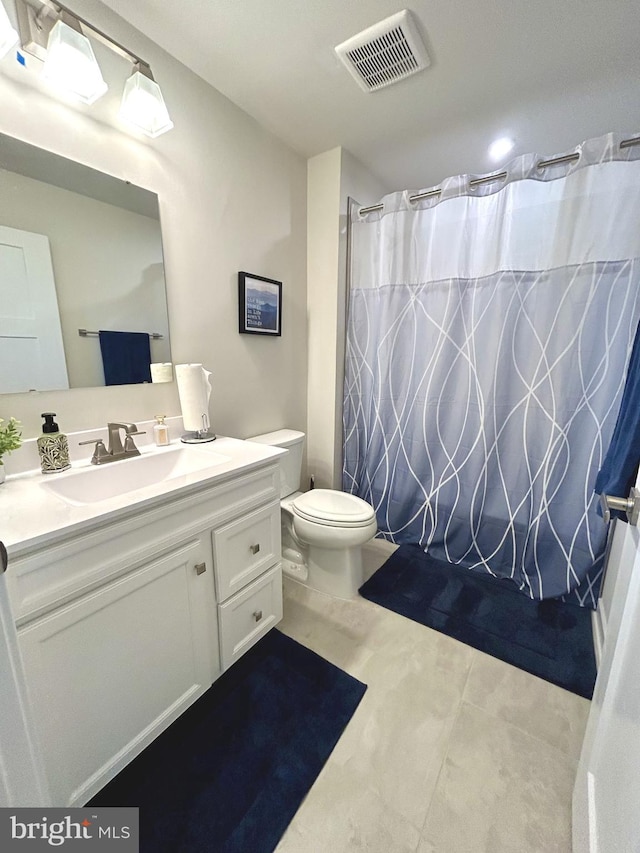 17 Perspective Pl, Hedgesville, WV 25427 - bathroom featuring vanity, toilet, and a shower with curtain