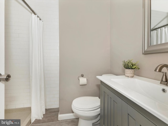 8822 Stauffer Rd, Walkersville, MD 21793 - full bath featuring toilet, vanity, and tiled shower