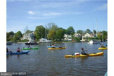 827 Janice Dr, Annapolis, MD 21403 - water view