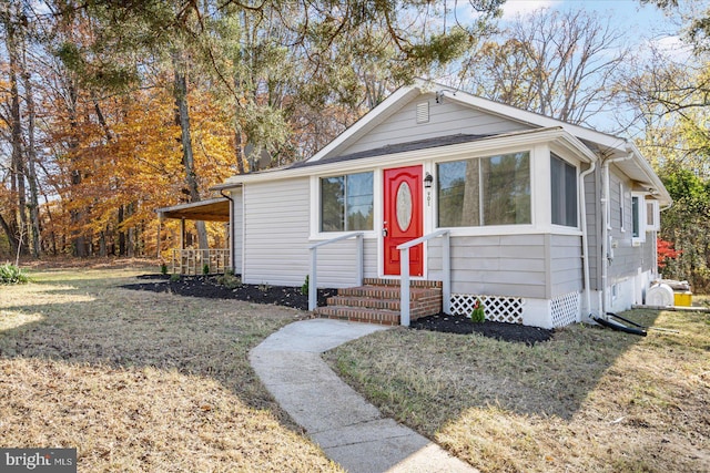901 Chesterfield Rd, Annapolis, MD 21401 - view of front of house featuring a front lawn and entry steps