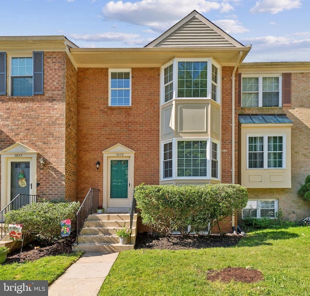 7879 Wintercress Ln, Springfield, VA 22152 - multi unit property featuring brick siding and a front lawn