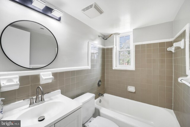 2101 N Taft St Unit 123, Arlington, VA 22201 - full bathroom with bathtub / shower combination, vanity, and tile walls