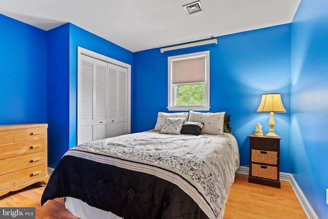 115 Diller Rd, New Cumberland, PA 17070 - bedroom featuring light wood-type flooring, a closet, and baseboards
