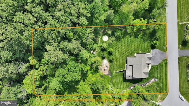 226 Crimson Ln, Elizabethtown, PA 17022 - aerial view of property and surrounding area with property boundaries highlighted
