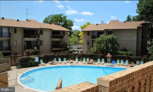 146 Monroe St Unit 101, Rockville, MD 20850 - view of community pool