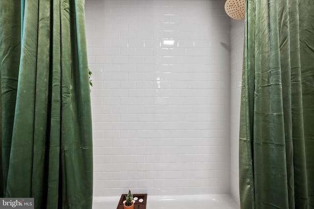 702 Lupin St, Browns Mills, NJ 08015 - bathroom view of a tile shower