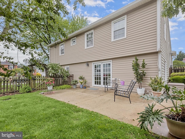 101 Gothard Rd, Lutherville Timonium, MD 21093 - back of house with a patio area