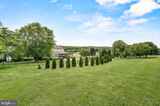 8170 Hollow Rd, Middletown, MD 21769 - view of yard