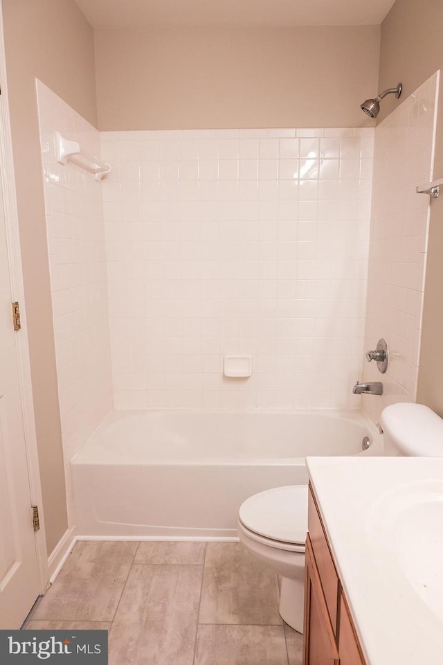 720 Beehive Way, Winchester, VA 22601 - full bath with toilet, shower / bathtub combination, and vanity