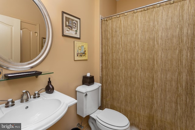29 Monte Carlo Dr, Hamilton, NJ 08691 - full bathroom with a sink, toilet, and a shower with shower curtain