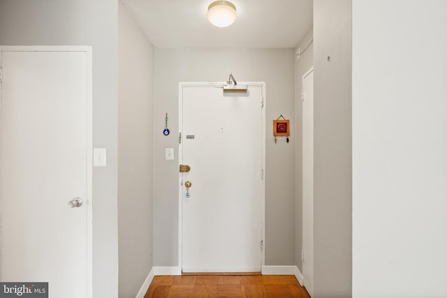 3000 Spout Run Pkwy Unit B606, Arlington, VA 22201 - hall featuring baseboards