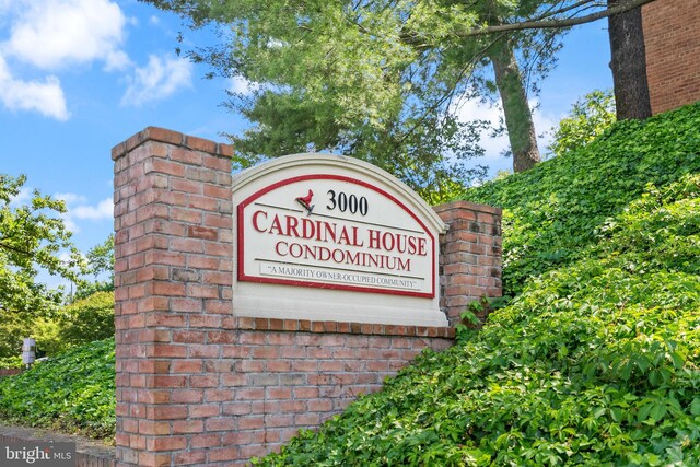 3000 Spout Run Pkwy Unit B606, Arlington, VA 22201 - view of community / neighborhood sign