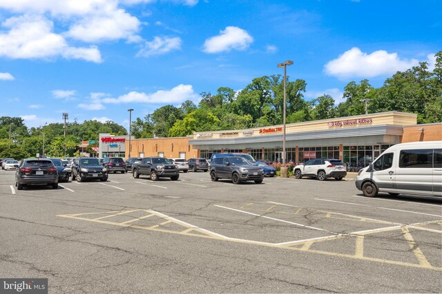3000 Spout Run Pkwy Unit B606, Arlington, VA 22201 - view of uncovered parking lot