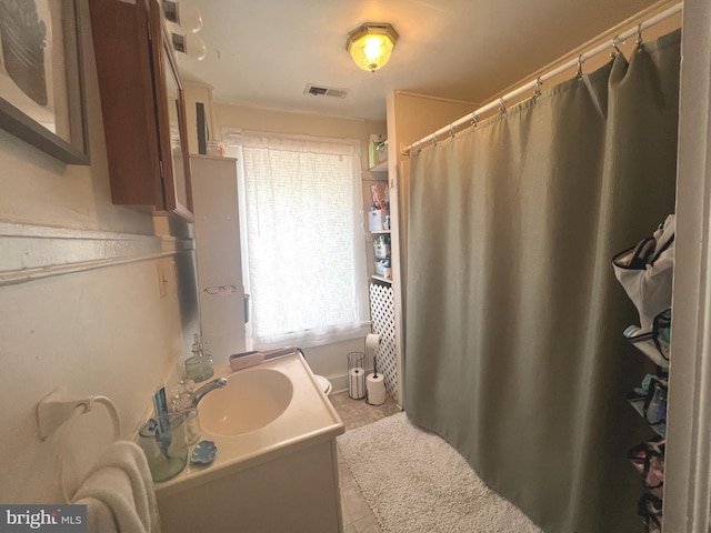 619 S Cameron St, Winchester, VA 22601 - bathroom featuring vanity, a shower with curtain, and tile patterned flooring