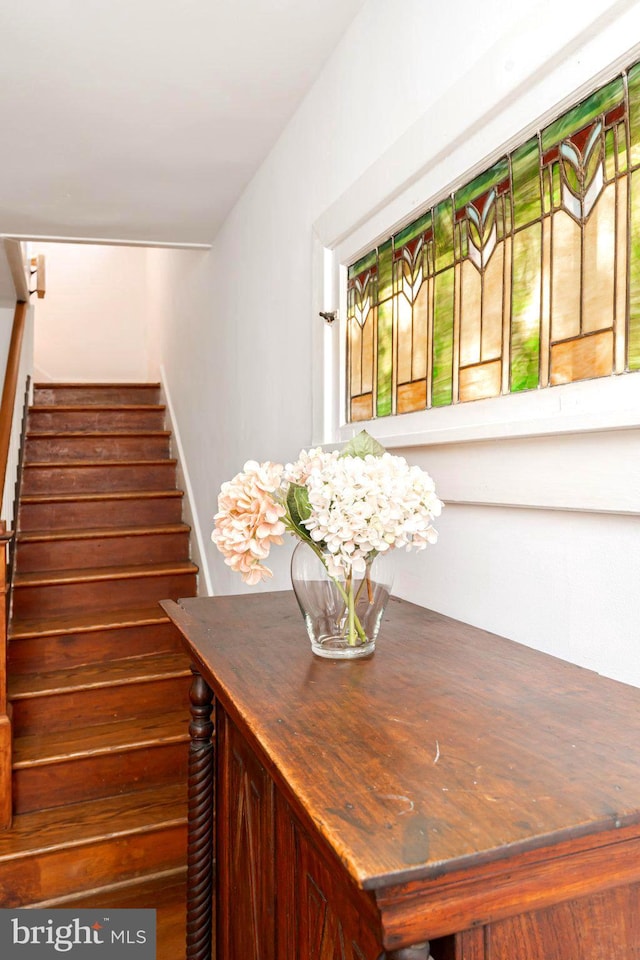 730 Fillmore St, Harpers Ferry, WV 25425 - view of stairs