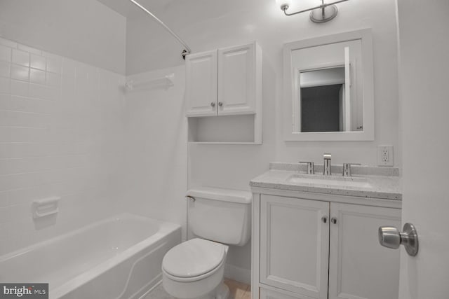 3320 Woodburn Village Dr Unit 32, Annandale, VA 22003 - full bath with toilet, washtub / shower combination, and vanity