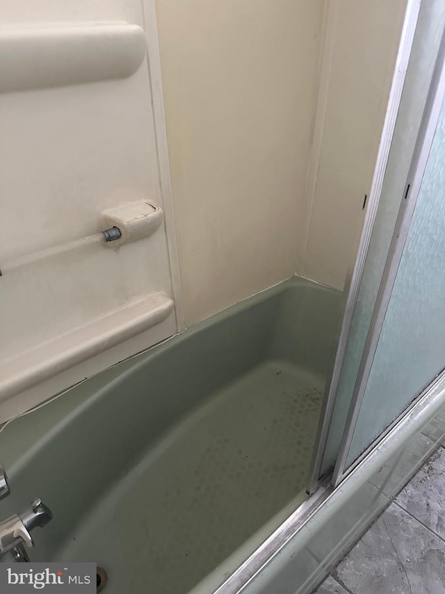 641 N 56th St, Philadelphia, PA 19131 - bathroom with a shower