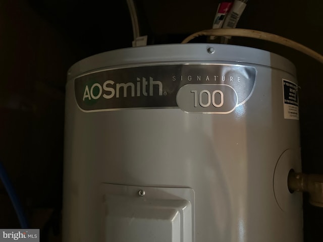 641 N 56th St, Philadelphia, PA 19131 - detailed view of water heater