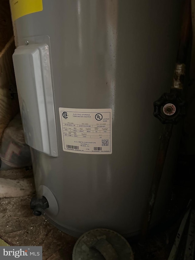 641 N 56th St, Philadelphia, PA 19131 - detailed view of water heater