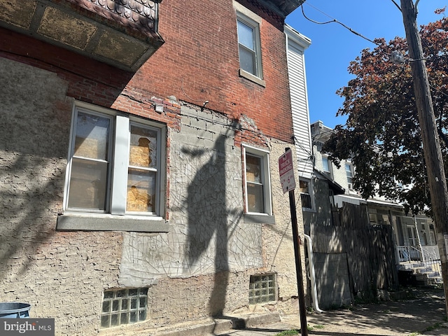 641 N 56th St, Philadelphia, PA 19131 - view of side of property