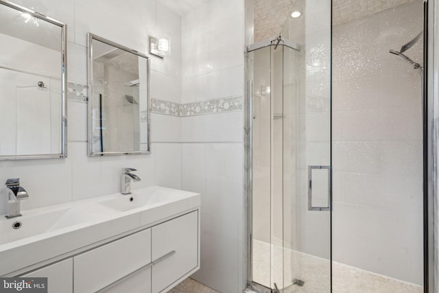 2424 Golf Rd, Philadelphia, PA 19131 - full bath featuring a shower stall and double vanity