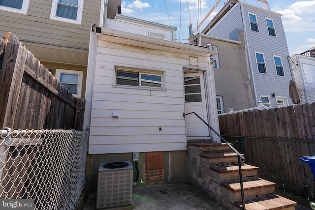834 S E Ave, Baltimore, MD 21224