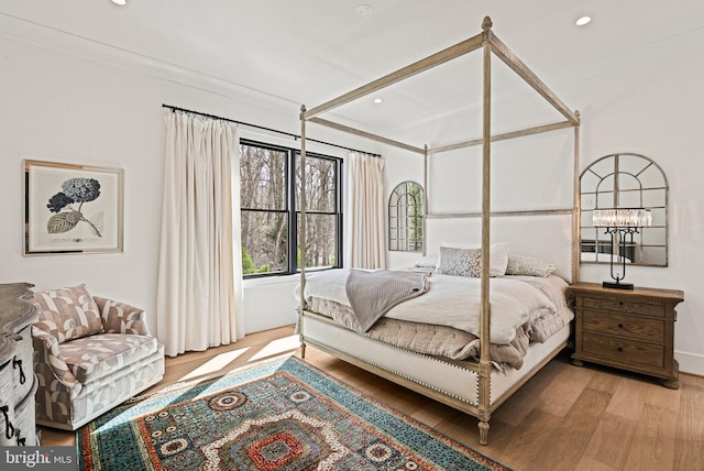 1564 Forest Villa Ln, Mclean, VA 22101 - bedroom with wood finished floors and recessed lighting