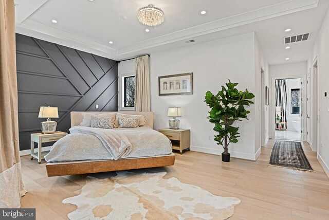 1564 Forest Villa Ln, Mclean, VA 22101 - bedroom featuring light wood finished floors, baseboards, recessed lighting, a decorative wall, and ornamental molding