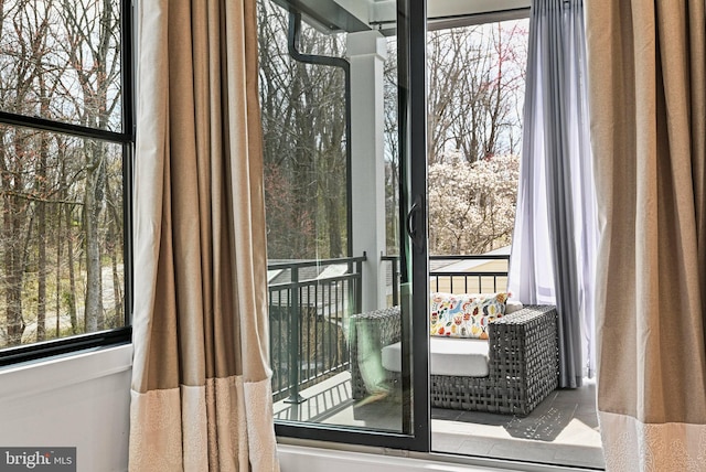 1564 Forest Villa Ln, Mclean, VA 22101 - view of doorway to outside